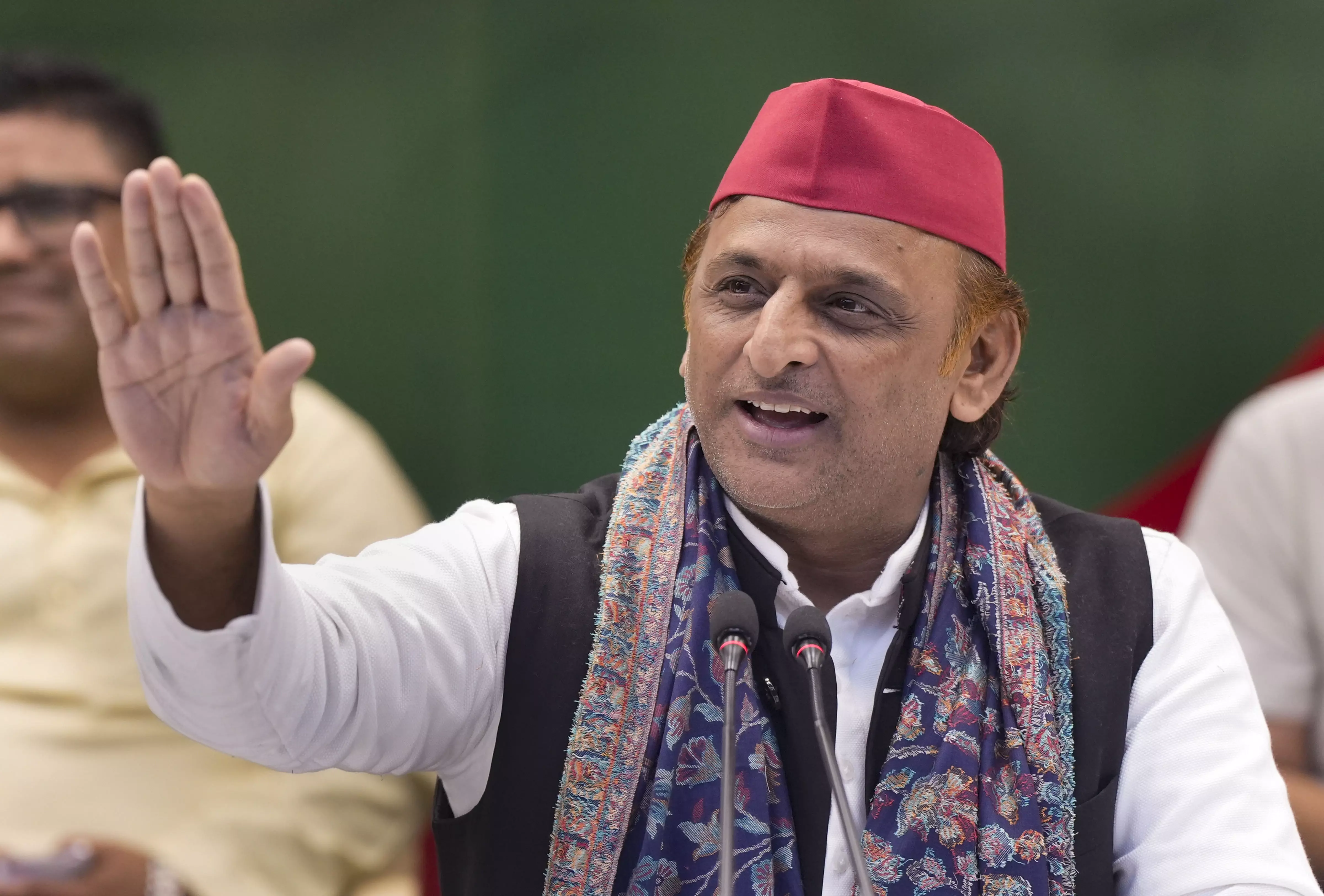 Akhilesh Signals Reconciliation, Calls Rajya Sabha Polls ‘Time to Unite’ Akhilesh Signals Reconciliation, Calls Rajya Sabha Polls ‘Time to Unite’