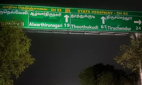 TN Govt Suspends 2 Officials Over Hindi on State Highway Signboard