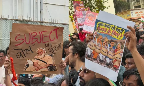 ‘Gyanu, Resign’: CJP Protest Against EC Draws Memes, Slogans at Shivaji Park ‘Gyanu, Resign’: CJP Protest Against EC Draws Memes, Slogans at Shivaji Park