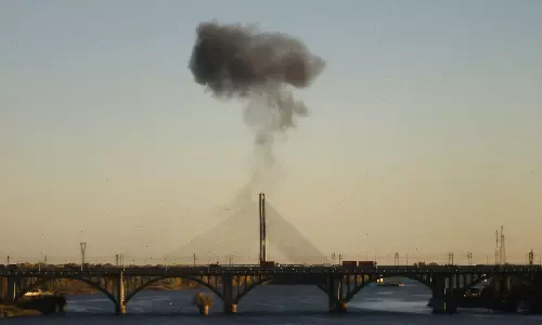 Russia Warns Diplomats, Foreigners to Leave Kyiv Over Strike Threat Russia Warns Diplomats, Foreigners to Leave Kyiv Over Strike Threat