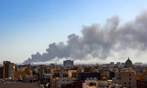 Flames, Smoke Reported at Aramco Facility South of Saudi Capital Flames, Smoke Reported at Aramco Facility South of Saudi Capital
