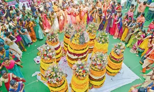 Bathukamma To Be Celebrated On Grand Scale From Oct. 10