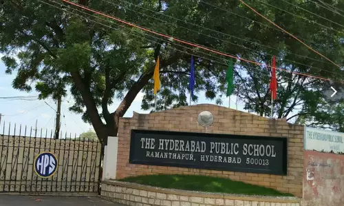 HPS Fetes Prem Watsa, Names Junior Block After Former Principal HPS Fetes Prem Watsa, Names Junior Block After Former Principal