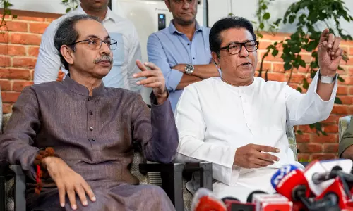 Raj, Uddhav Thackeray Lead Morcha in Mumbai Against CEC Gyanesh Kumar Raj, Uddhav Thackeray Lead Morcha in Mumbai Against CEC Gyanesh Kumar