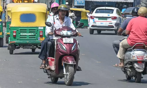 Wrong-Side Driving Increased On Jubilee Hills One-Way Route Wrong-Side Driving Increased On Jubilee Hills One-Way Route