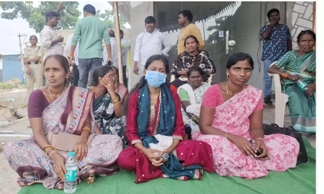 Woman Stages Hunger Strike, Alleges Refusal To Marry After Three-Year Relationship Woman Stages Hunger Strike, Alleges Refusal To Marry After Three-Year Relationship