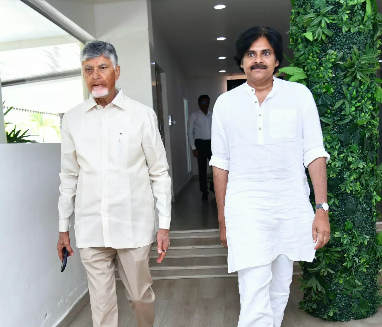 Naidu, Pawan Discuss TD–Jana Sena Tie-Up for Local Polls Naidu, Pawan Discuss TD–Jana Sena Tie-Up for Local Polls
