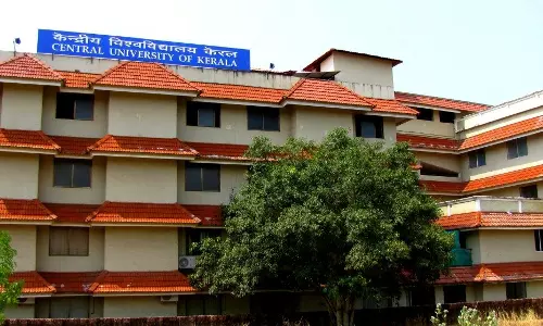 Students Protest RSS Leaders Presence at Vande Mataram Event in Central University of Kerala