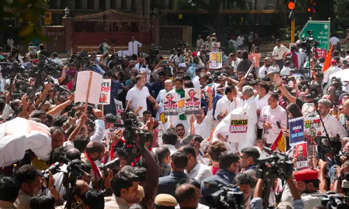 INDIA Bloc MPs Stopped, Stage Dharna Seeking CEC Gyaneshs Resignation