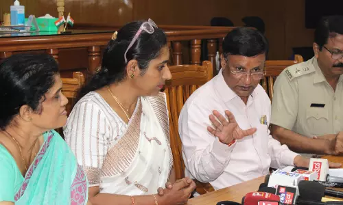 Officials Bust Alleged Foetal Sex Determination Racket in Maharashtra Officials Bust Alleged Foetal Sex Determination Racket in Maharashtra