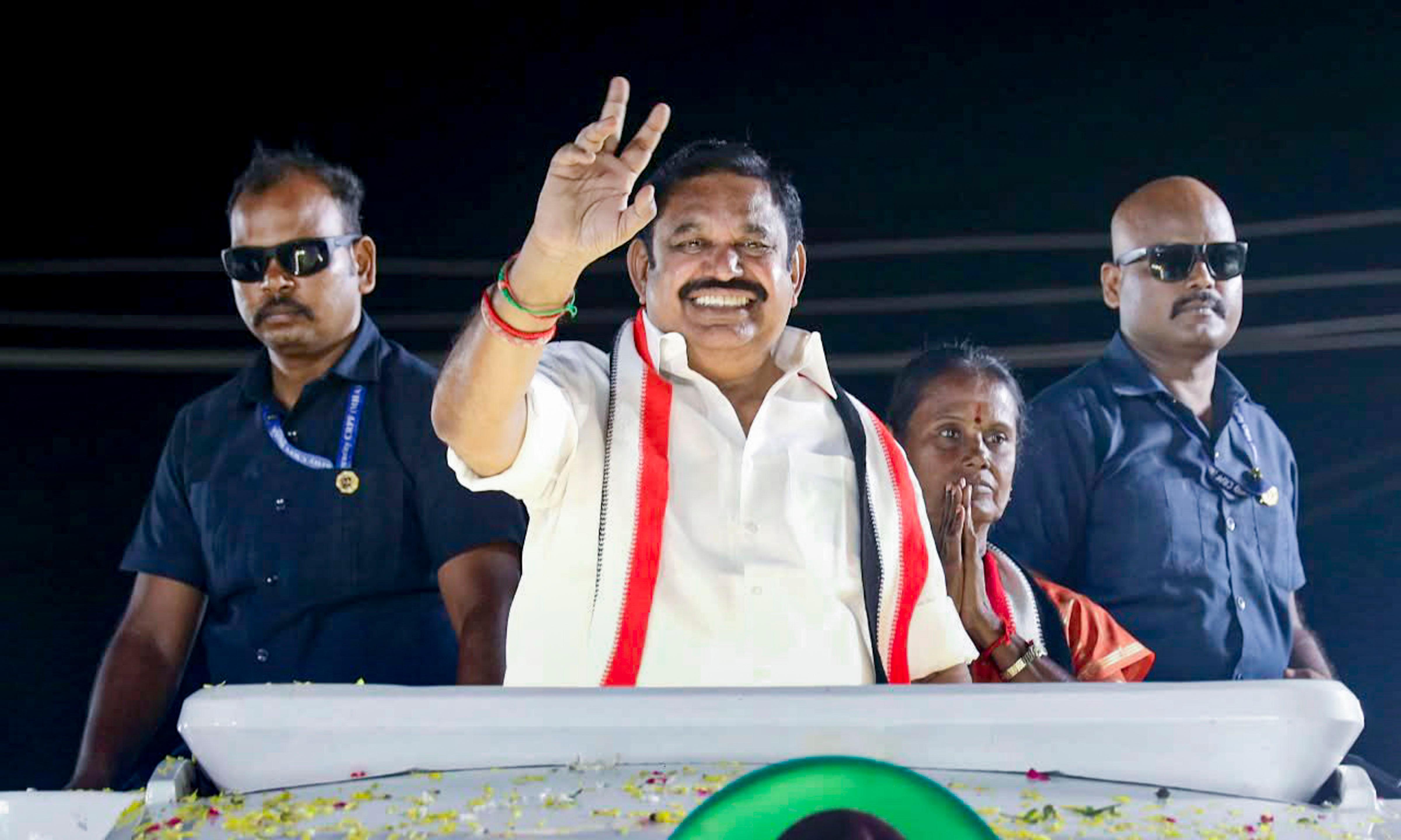 Palaniswami Condemns Police Crackdown on Protesting Nurses in State