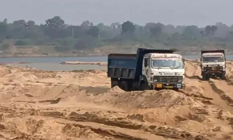 DVAC Begins Probe into Rs 4,700 Cr Sand Mining Scam During DMK Regime DVAC Begins Probe into Rs 4,700 Cr Sand Mining Scam During DMK Regime
