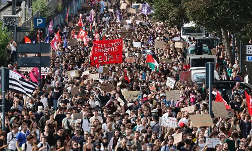 School Protests Sweeping France Cause Heaviest Toll in Decades