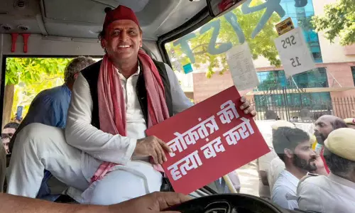 Kashmere Gate Traffic to Be Hit as INDIA Bloc Plans SIR Protest Kashmere Gate Traffic to Be Hit as INDIA Bloc Plans SIR Protest