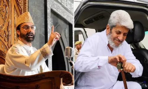 Mirwaiz Umar Voices Alarm After Court Rejects Bail Plea of Shabir Shah