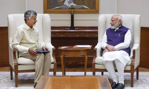 CM Naidu Seeks Central Aid for Pushkarams, Major AP Projects