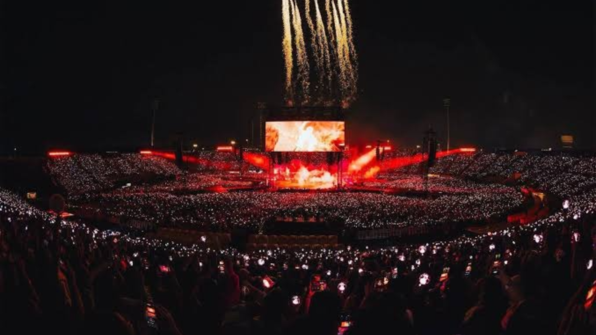 BTS Concert in Lima Draws Huge Crowds and Serpentine Queues