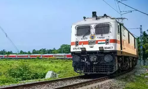 South Coast Rly GM Inspects Railway Stations