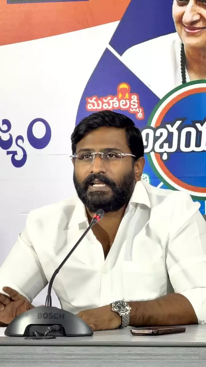 Felt They Would Be Left Behind: Balmoor Venkat Slams BRS Over Late Entry into CEC Protests