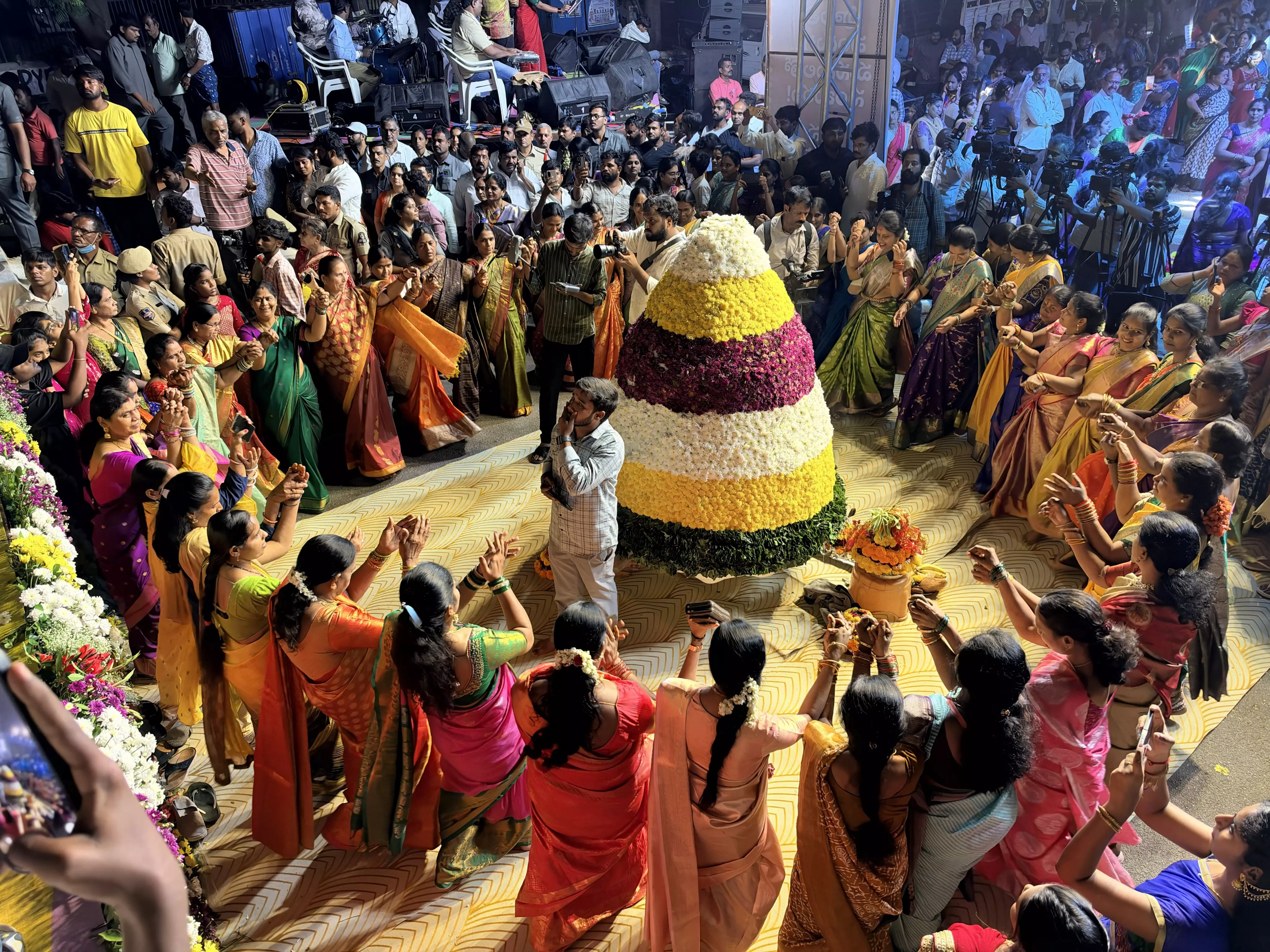 Bathukamma Festivities Begin With Engilipula Celebrations Bathukamma Festivities Begin With Engilipula Celebrations