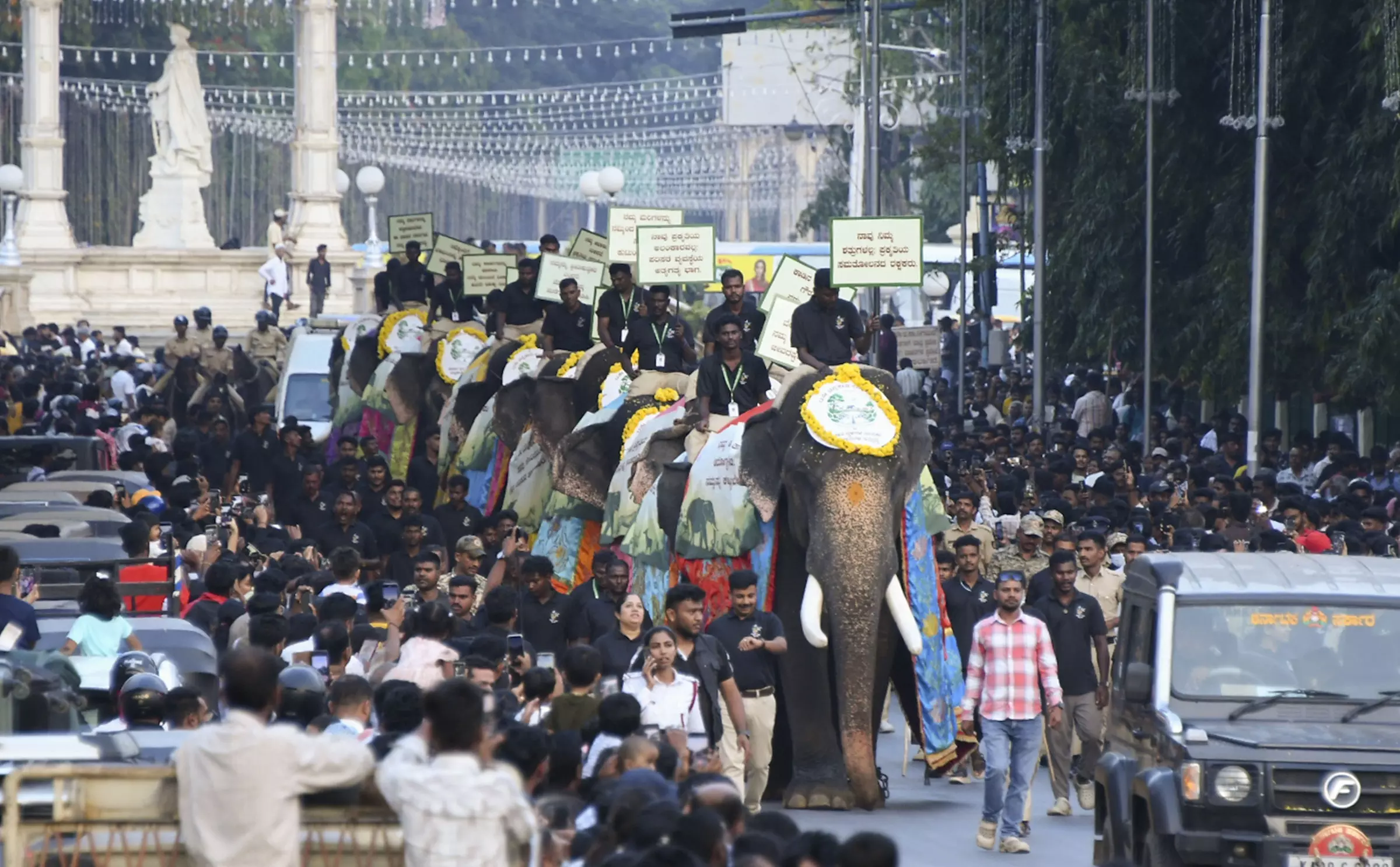 Grand Dasara Festivities Begin in Mysuru With Traditional Fervour Grand Dasara Festivities Begin in Mysuru With Traditional Fervour