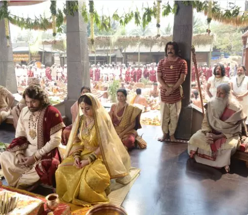 Chiranjeevi Greets Amitabh On His Birthday, Calls Him Guruji Chiranjeevi Greets Amitabh On His Birthday, Calls Him Guruji