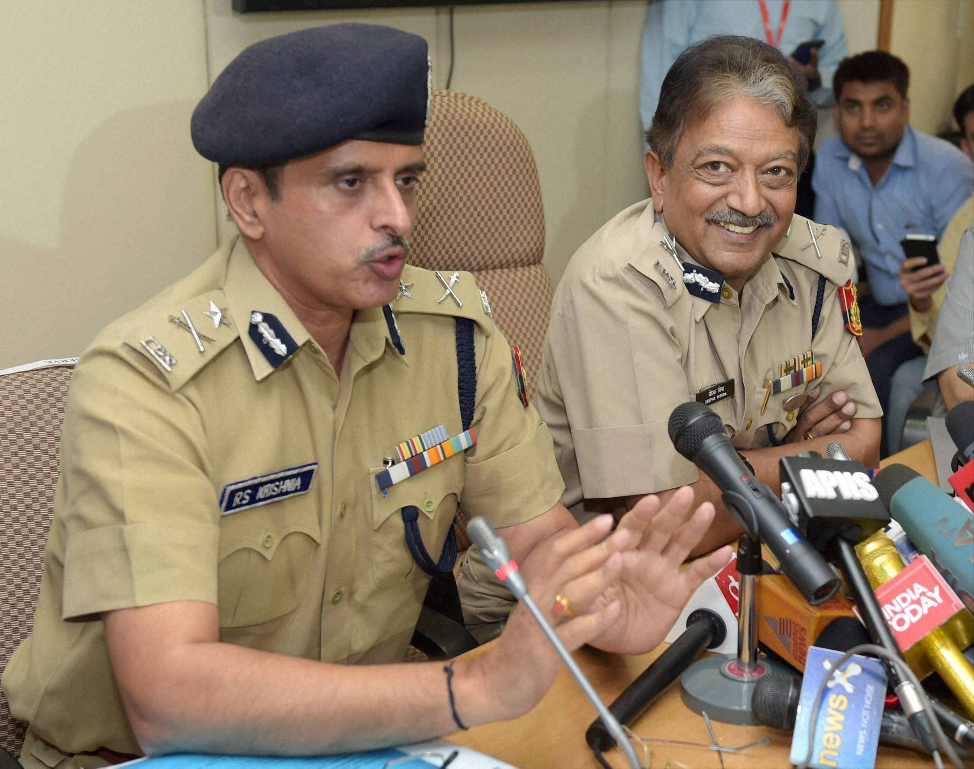 Prakasam Police Warn Against Swimming at Pakala Beach