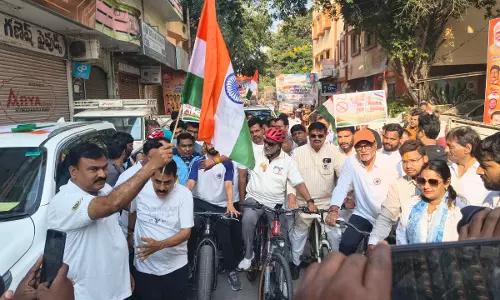 Hyderabad: Cycle Rally Held to Raise Awareness Against Drug Abuse Hyderabad: Cycle Rally Held to Raise Awareness Against Drug Abuse