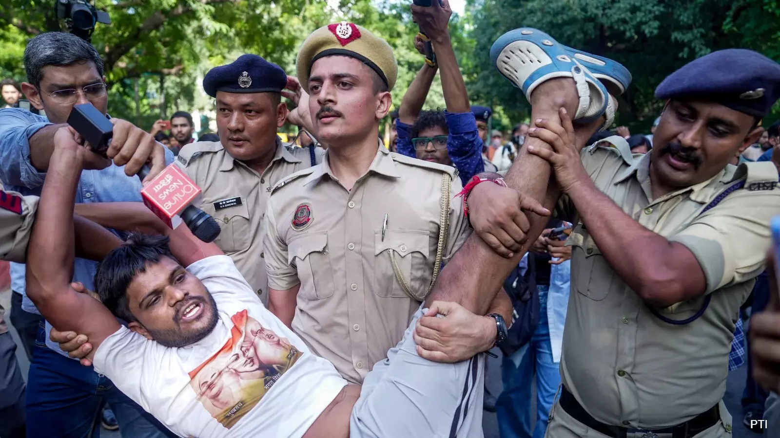 DC Edit | Repression Can’t Be Right Answer By Govt To Protest DC Edit | Repression Can’t Be Right Answer By Govt To Protest