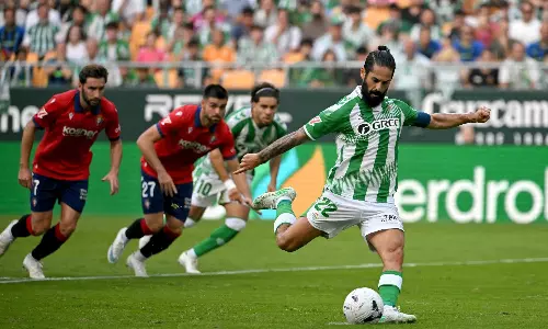 Isco Brace Pushes Betis to 3rd in La Liga, Pulls Real Madrid Down to 4th Isco Brace Pushes Betis to 3rd in La Liga, Pulls Real Madrid Down to 4th