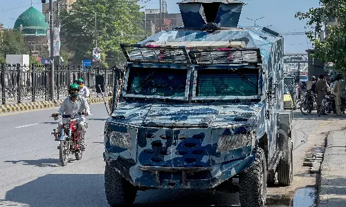 Pakistan Police Detain Hundreds From Ex-PM Khan’s Party In Northern Province