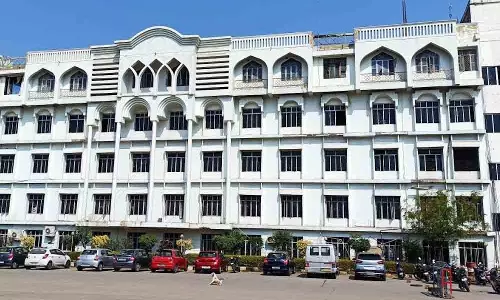 Cash-for-Marks Allegation at Shadan College: BEd Students Claim Absent Peers Passed for ₹8,000 Cash-for-Marks Allegation at Shadan College: BEd Students Claim Absent Peers Passed for ₹8,000