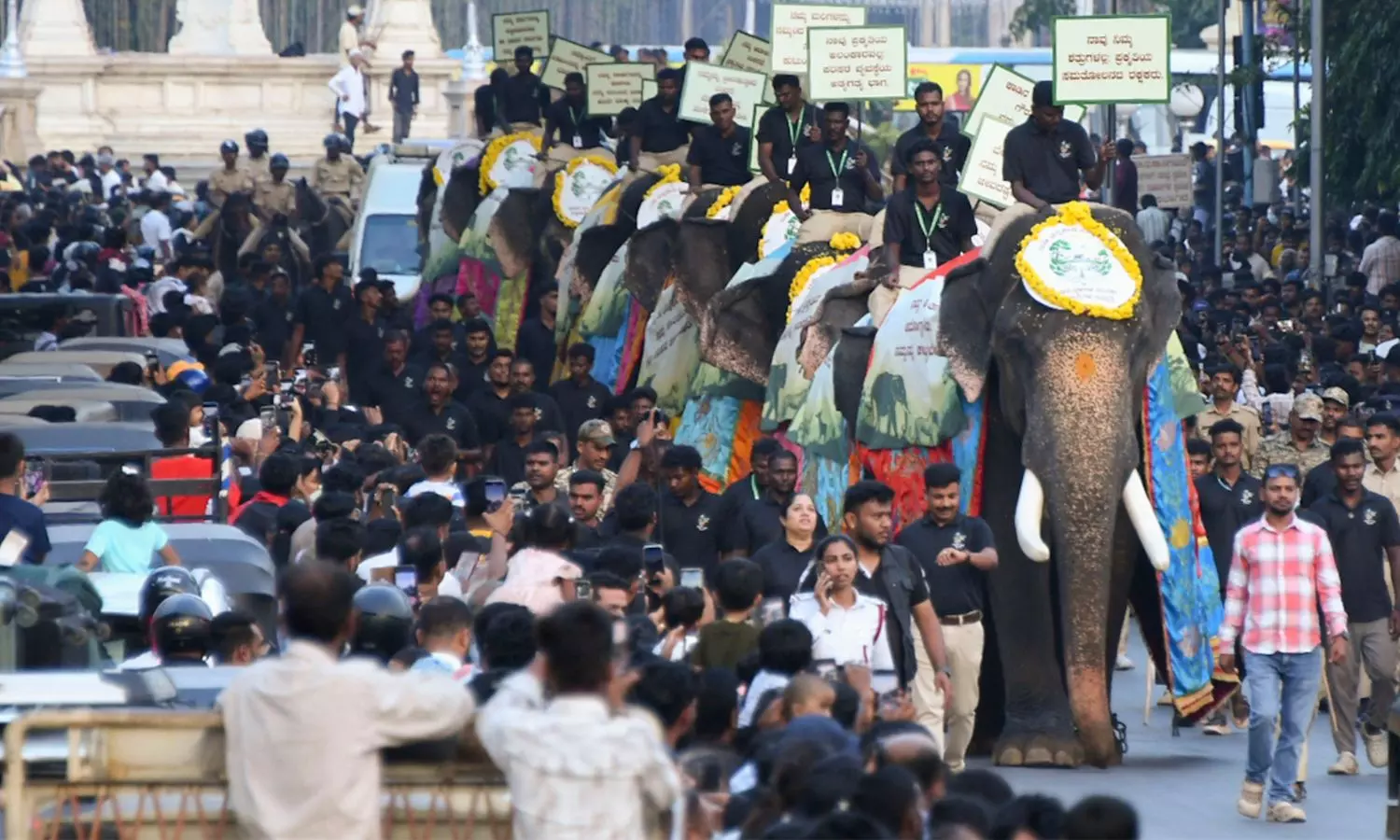FIR Registered Over Threat Email To Disrupt Mysuru Dasara Celebrations FIR Registered Over Threat Email To Disrupt Mysuru Dasara Celebrations