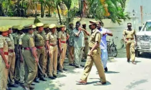 Kurnool: Residents Allege Police High-Handedness During Cordon-and-Search Operation