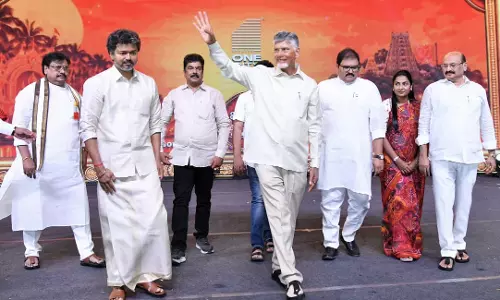 Vijay’s Presence Adds Fresh Buzz To Utsav: Naidu Vijay’s Presence Adds Fresh Buzz To Utsav: Naidu