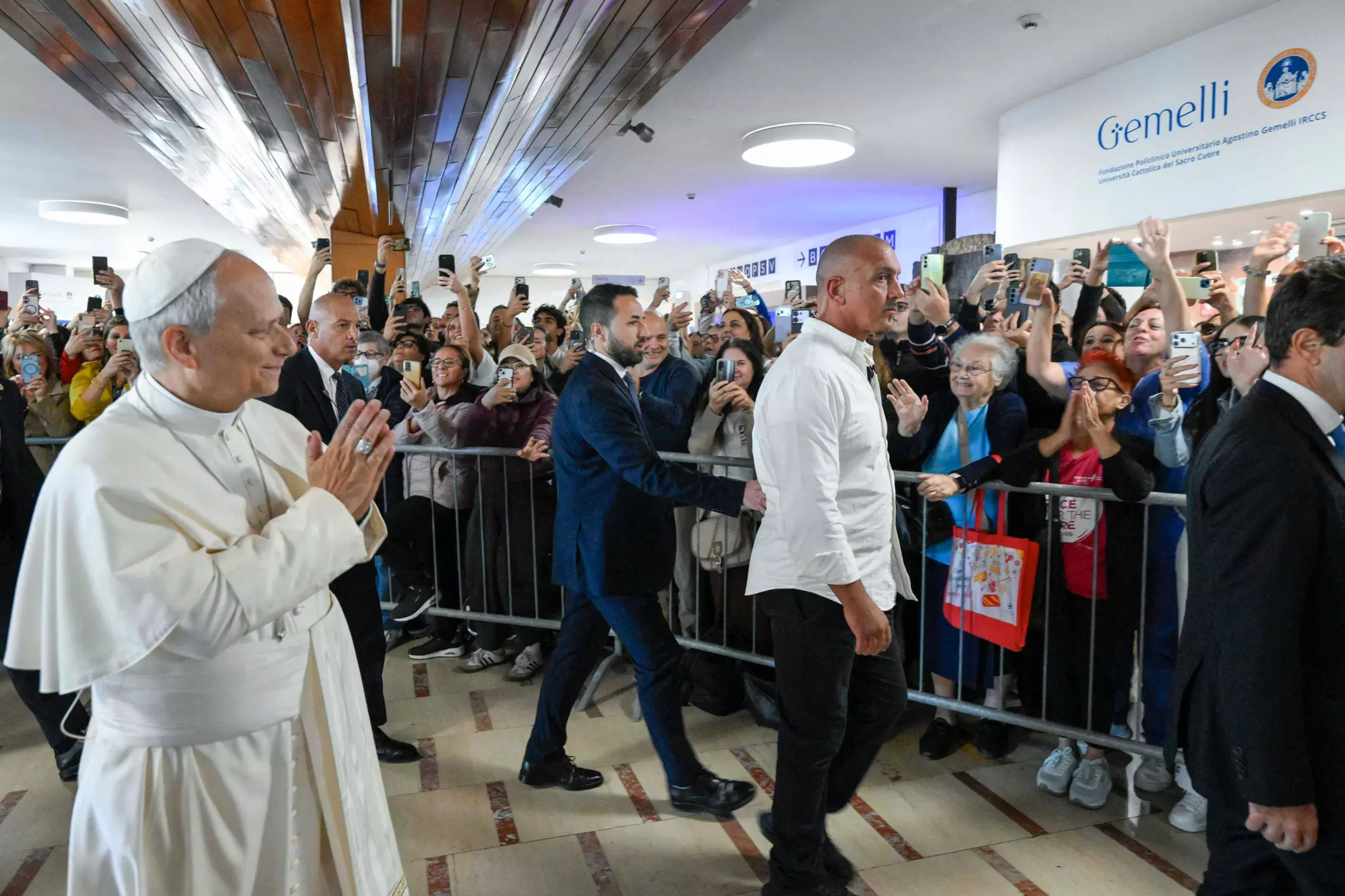 Pope Leo has Cancerous Growth Removed in Lung Operation Pope Leo has Cancerous Growth Removed in Lung Operation