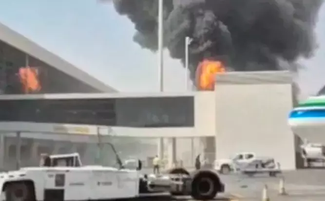 Explosions Heard In Riyadh As Saudi Arabia Reports Air Raid Alerts Explosions Heard In Riyadh As Saudi Arabia Reports Air Raid Alerts