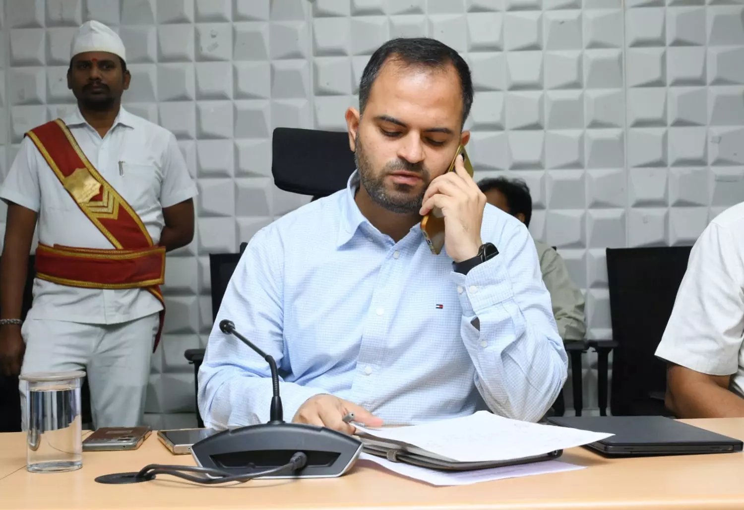 Collector Opts For Govt Hospital, Sets An Example Collector Opts For Govt Hospital, Sets An Example