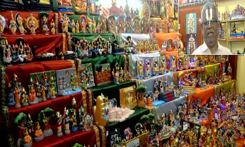 Navaratri: Madurai Man Showcases 5,400 Golu Dolls Collected Over 25 Years Navaratri: Madurai Man Showcases 5,400 Golu Dolls Collected Over 25 Years