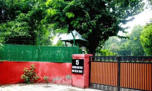 Delhi Police Refutes Claims of Attack at Rahul Gandhis Residence