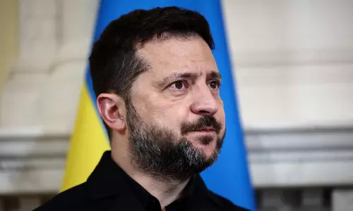 Ukraine Accuses US of Aiding Russia as Missiles Strike Kyiv Ukraine Accuses US of Aiding Russia as Missiles Strike Kyiv