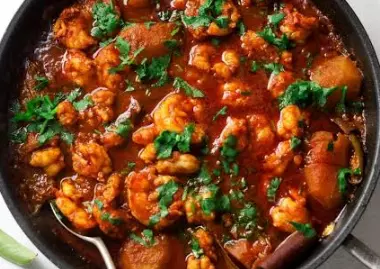 Man Allegedly Bites Wife and Attacks Her With Stone Over Potato Curry in UP Man Allegedly Bites Wife and Attacks Her With Stone Over Potato Curry in UP