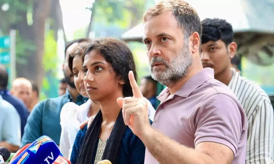 Keralam Law Student Alleges Assault by Delhi Police During Protest in Delhi; Police Files Zero FIR Keralam Law Student Alleges Assault by Delhi Police During Protest in Delhi; Police Files Zero FIR