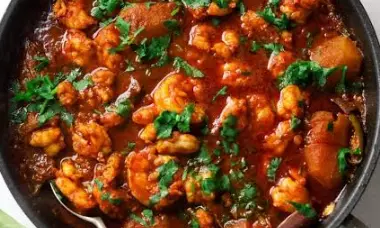 Man Allegedly Bites Wife and Attacks Her With Stone Over Potato Curry in UP Man Allegedly Bites Wife and Attacks Her With Stone Over Potato Curry in UP
