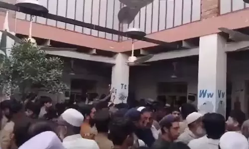 29 Children, Teacher Killed as School Roof Collapses in Pakistan’s Peshawar 29 Children, Teacher Killed as School Roof Collapses in Pakistan’s Peshawar
