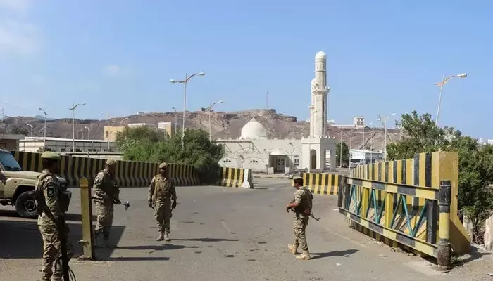 5 Killed, 16 Injured In Houthi Attack On Yemen’s Aden Presidential Palace 5 Killed, 16 Injured In Houthi Attack On Yemen’s Aden Presidential Palace