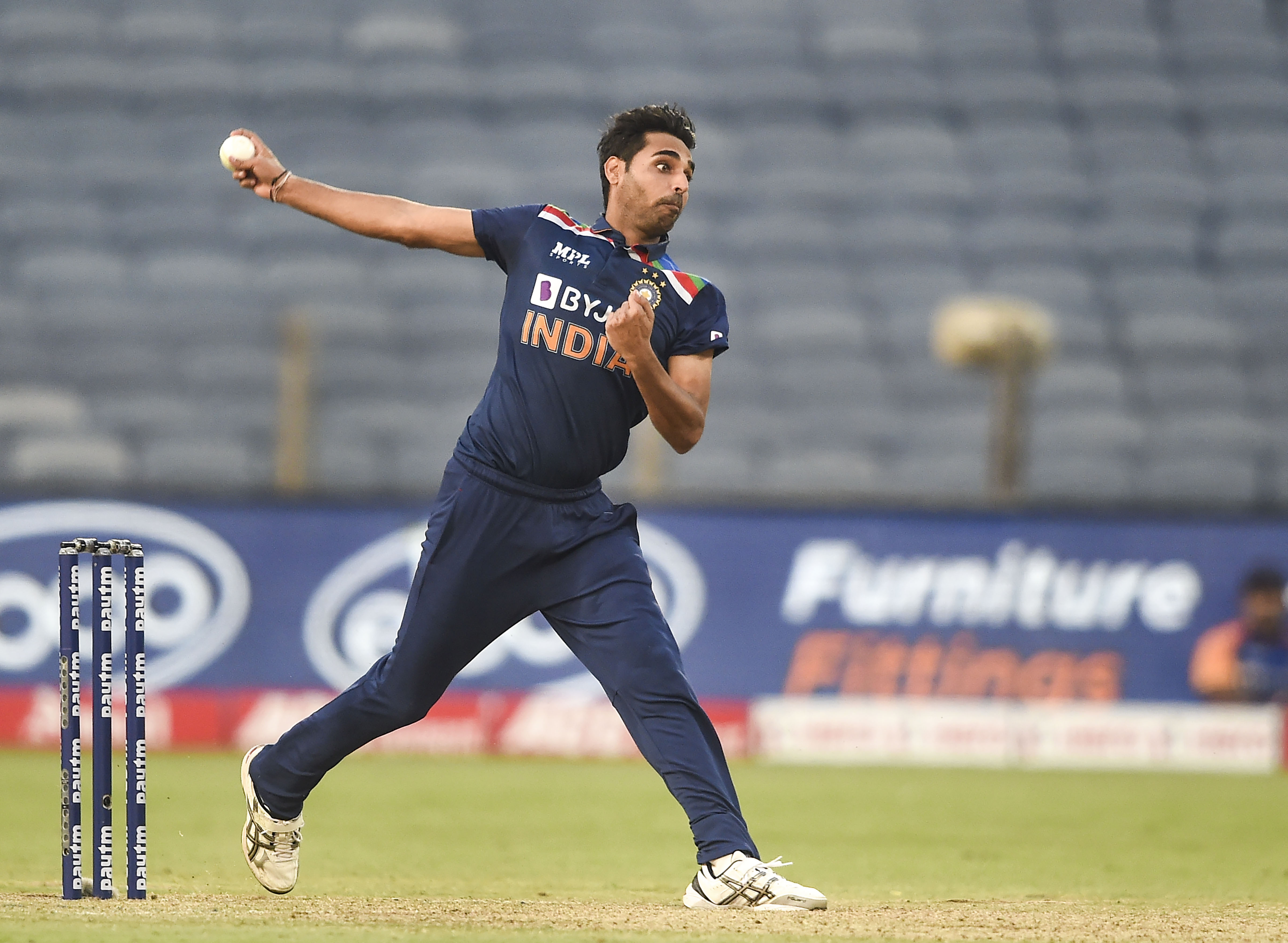 Bhuvneshwar Added to T20I Squad as Cover for Injured Arshdeep