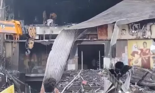 Major Fire Breaks Out at GV Mall in Kurnool Major Fire Breaks Out at GV Mall in Kurnool