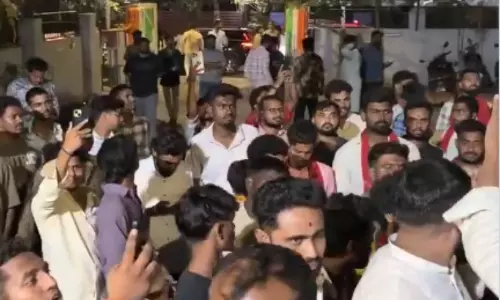 VHP, Bajrang Dal Workers Flag Presence of 22 Non-Hindus at Dandiya Event in Begumpet