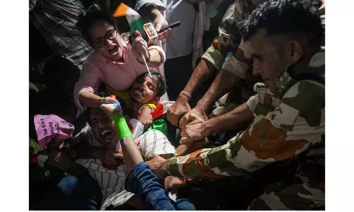 CJP’s ‘Lehra Do Tiranga’ March in Delhi Sees Tricolours, Protests, Detentions CJP’s ‘Lehra Do Tiranga’ March in Delhi Sees Tricolours, Protests, Detentions